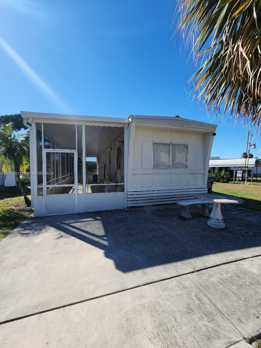 4222 Hibiscus Cir, West Palm Beach FL 33409