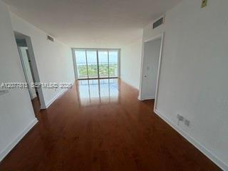 5600 Collins Ave # 15J, Miami Beach FL 33140 photo 2
