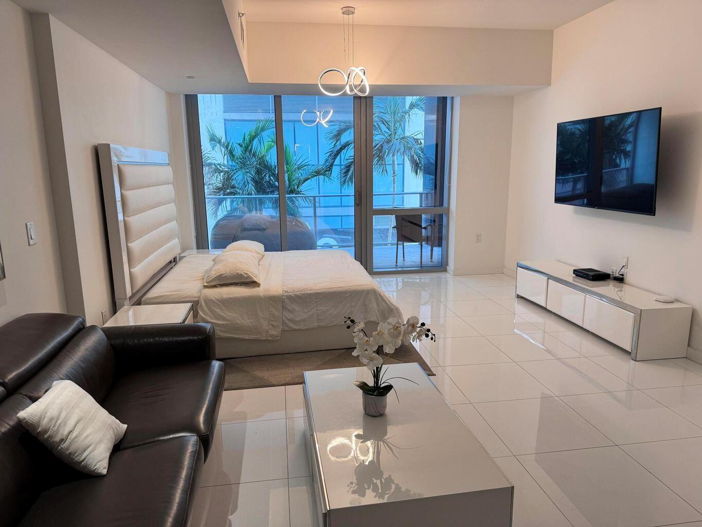 851 NE 1ST Avenue # 201, Miami FL 33132 photo 2