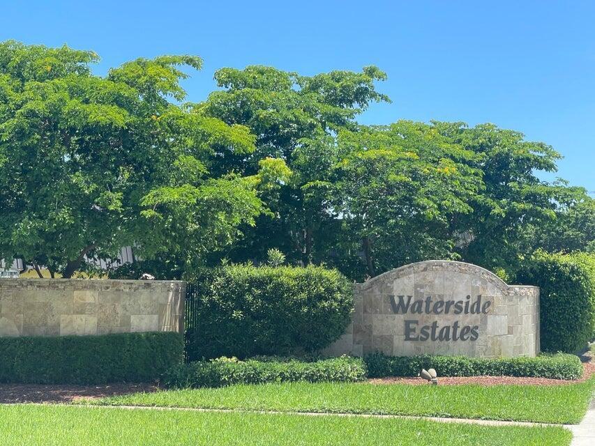 2370 WATERSIDE Drive, Lake Worth FL 33461