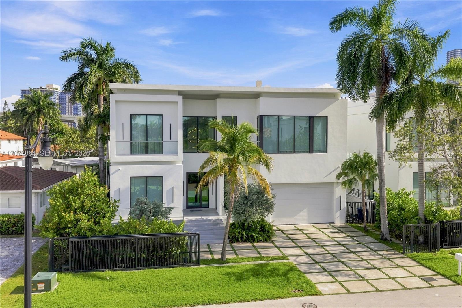301 190th St, Sunny Isles Beach FL 33160 photo 2
