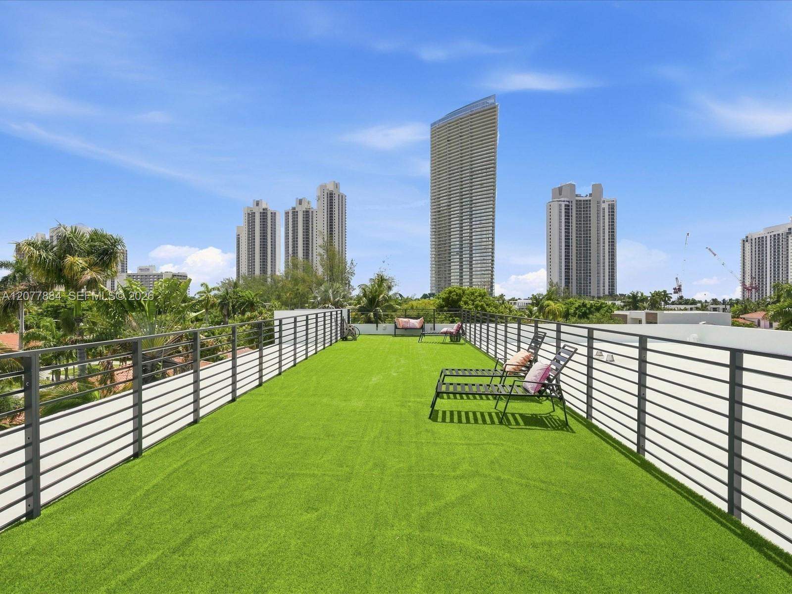 301 190th St, Sunny Isles Beach FL 33160 photo 4
