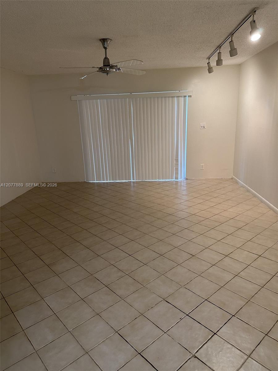 6061 N Falls Cir Dr # 106, Lauderhill FL 33319 photo 3