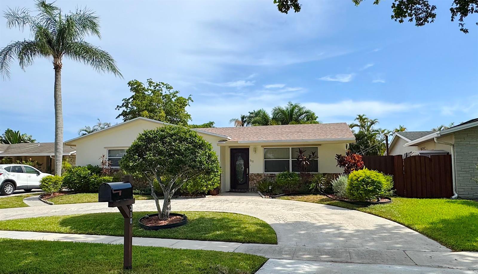 310 SE 4TH Terrace, Dania Beach FL 33004 photo 3