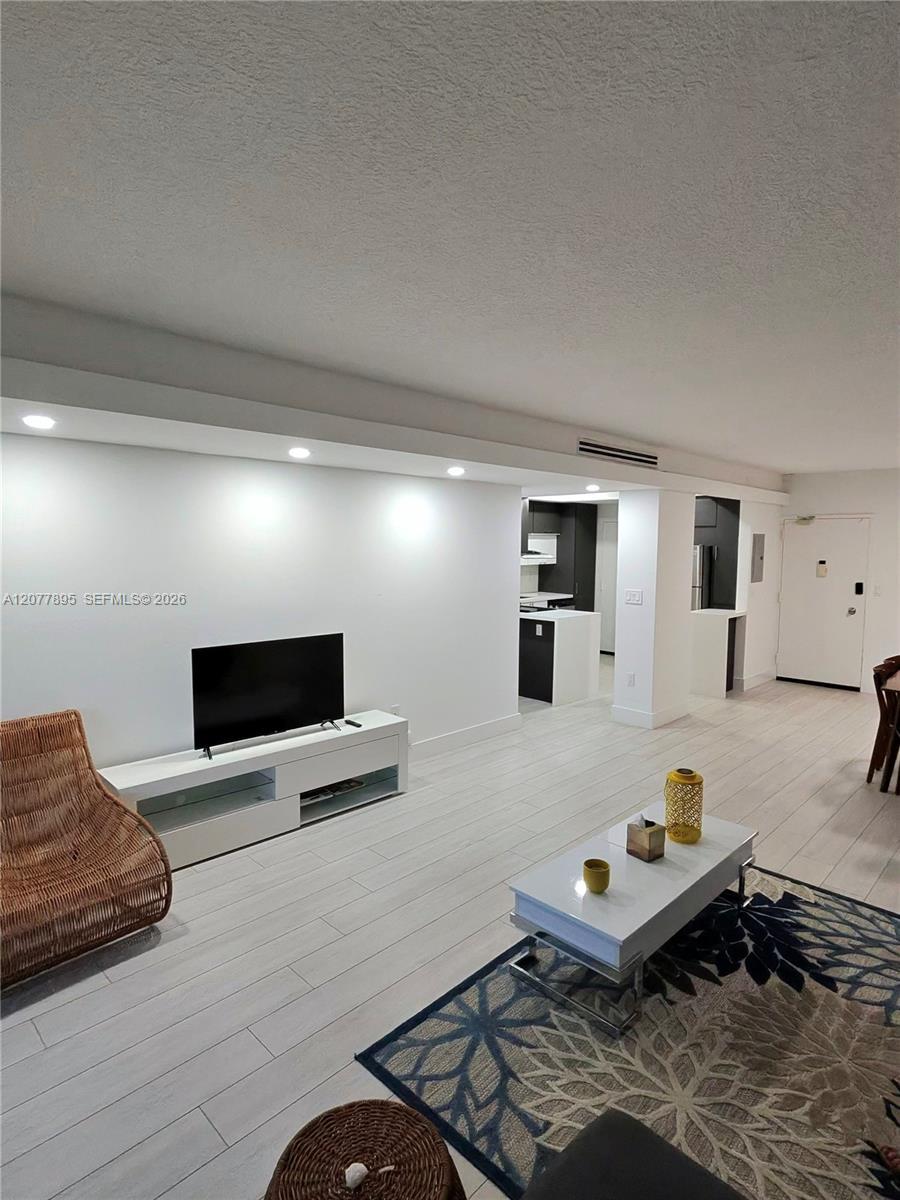 500 Bayview Dr # 1723, Sunny Isles Beach FL 33160 photo 4