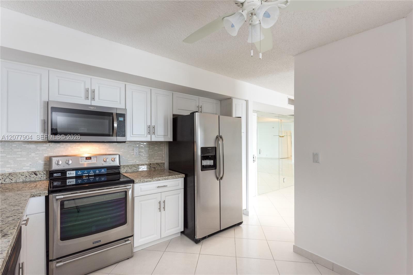 3500 MYSTIC POINTE DR # 2202, Aventura FL 33180 photo 4