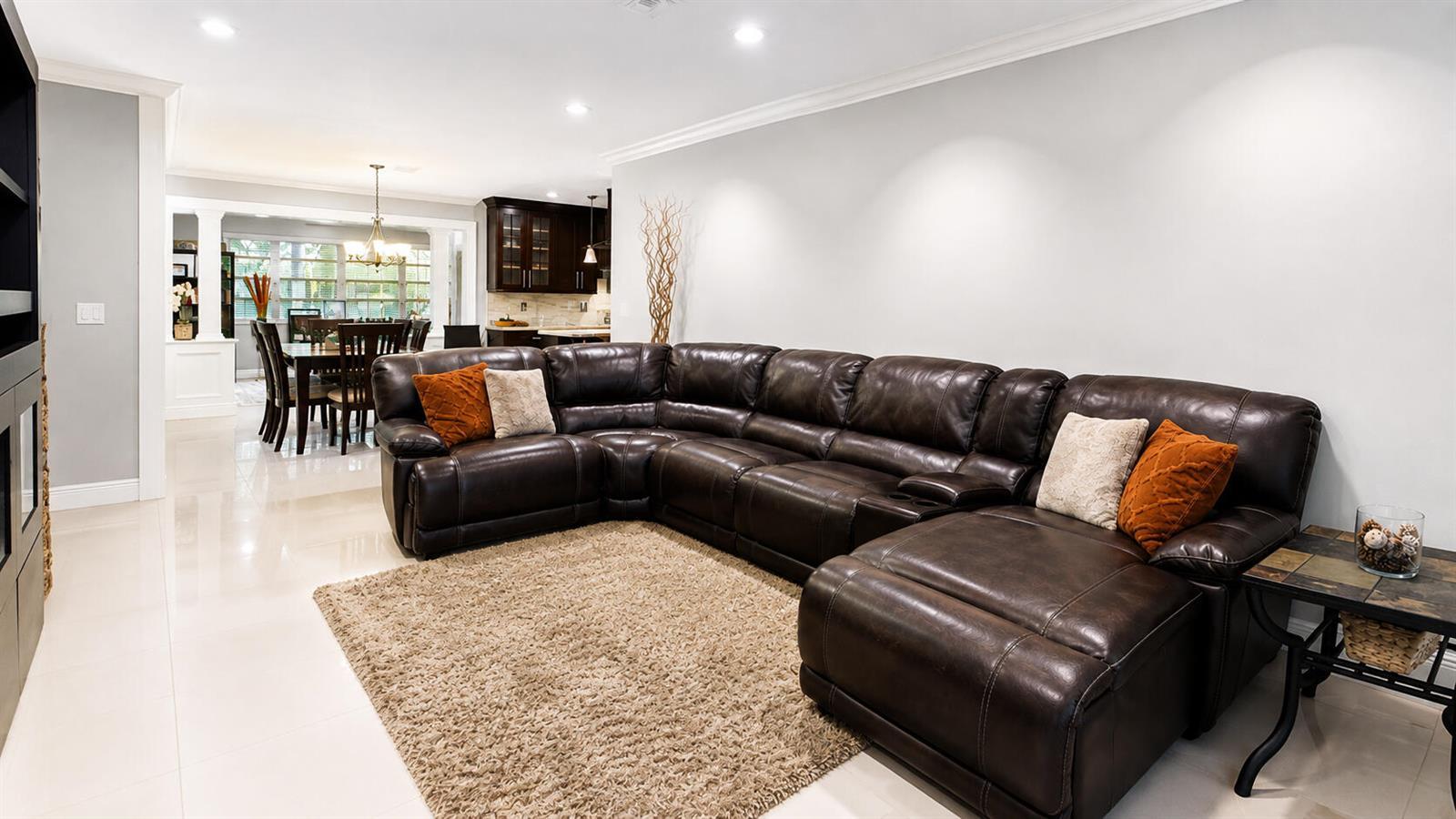 3620 ARTHUR Street, Hollywood FL 33021 photo 2