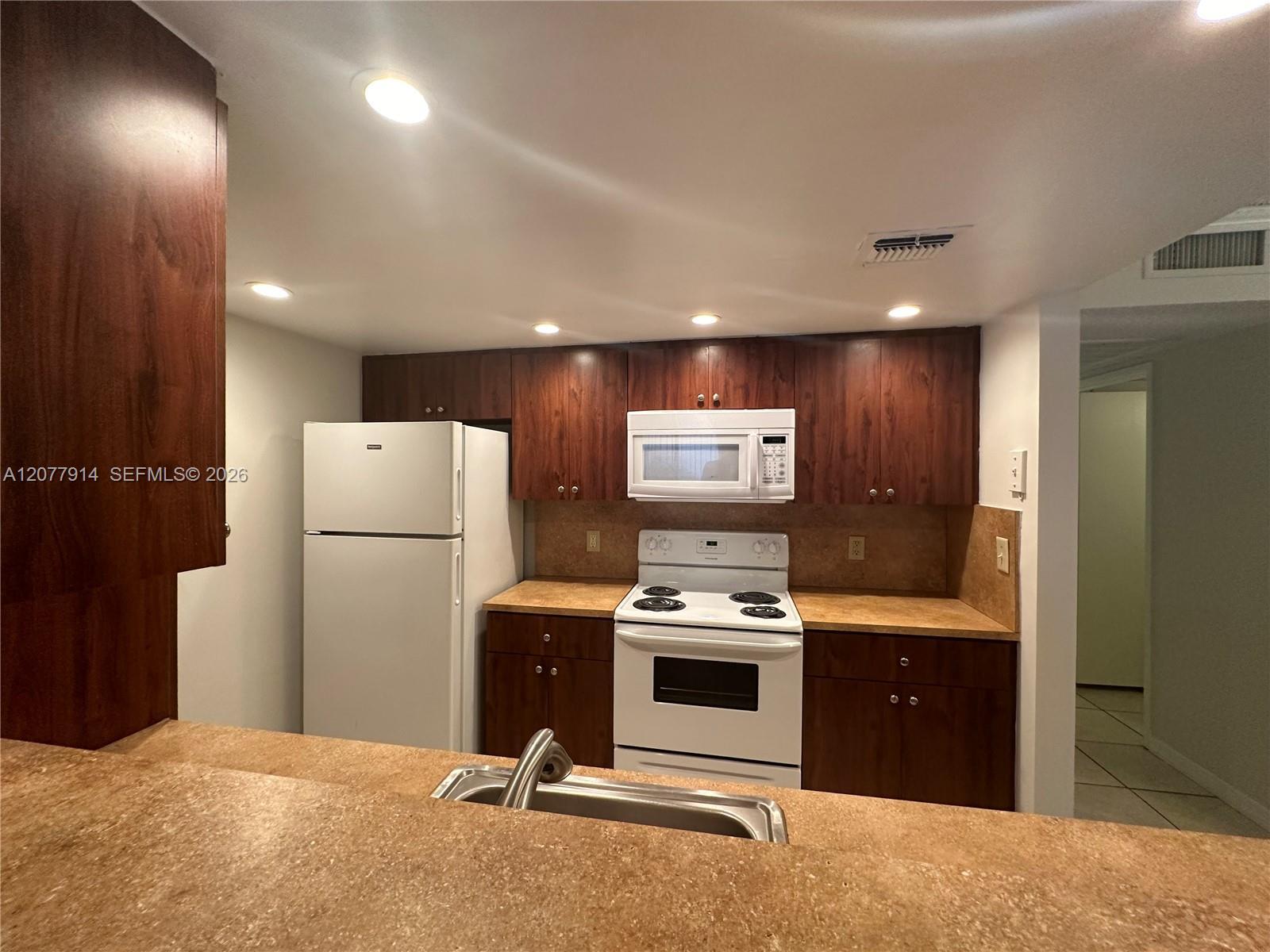 8418 Coral Lake Way # 8418, Coral Springs FL 33065 photo 2