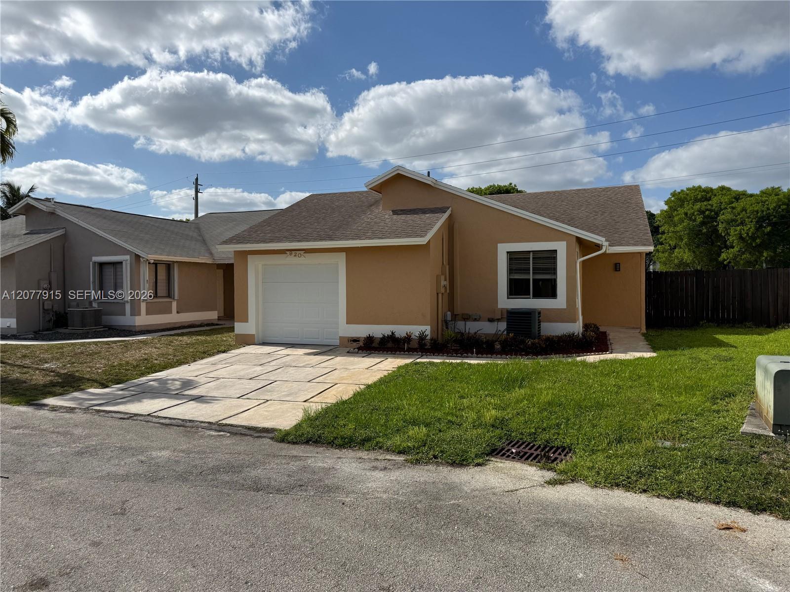 920 SW 111th Ave # 1, Pembroke Pines FL 33025