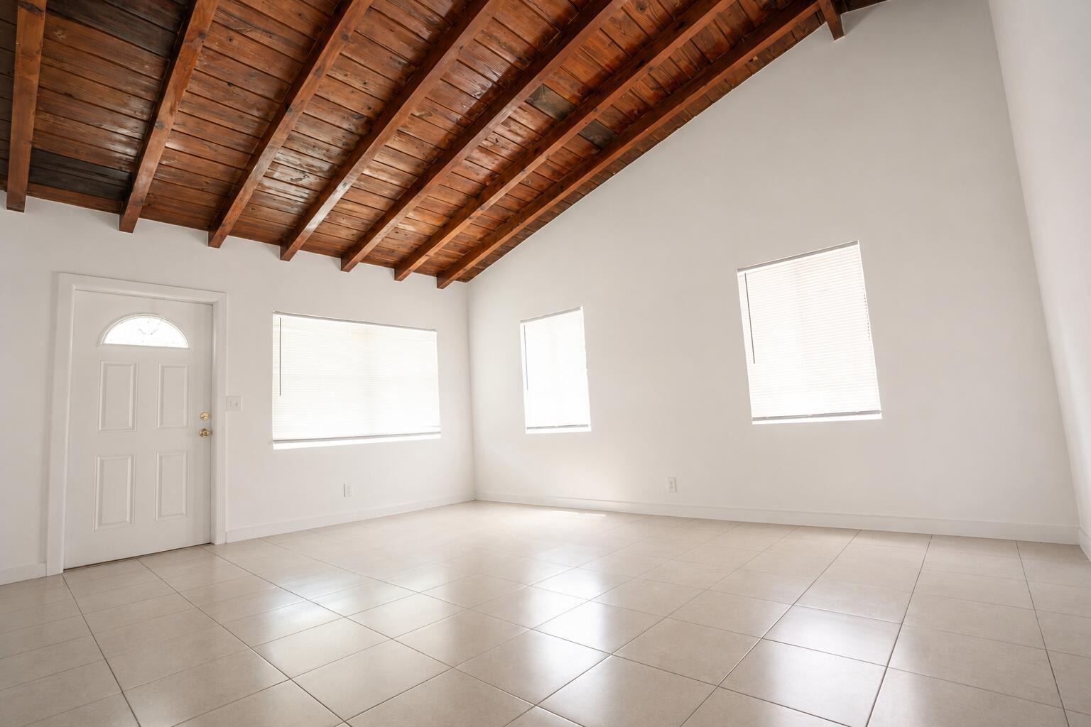 3219 WINDSOR Avenue, West Palm Beach FL 33407 photo 4