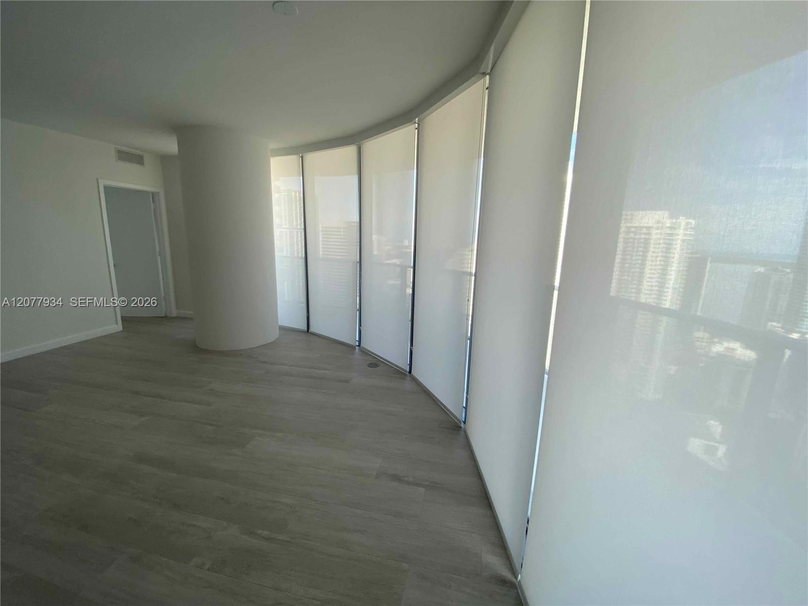 45 SW 9th St # 3703, Miami FL 33130 photo 5