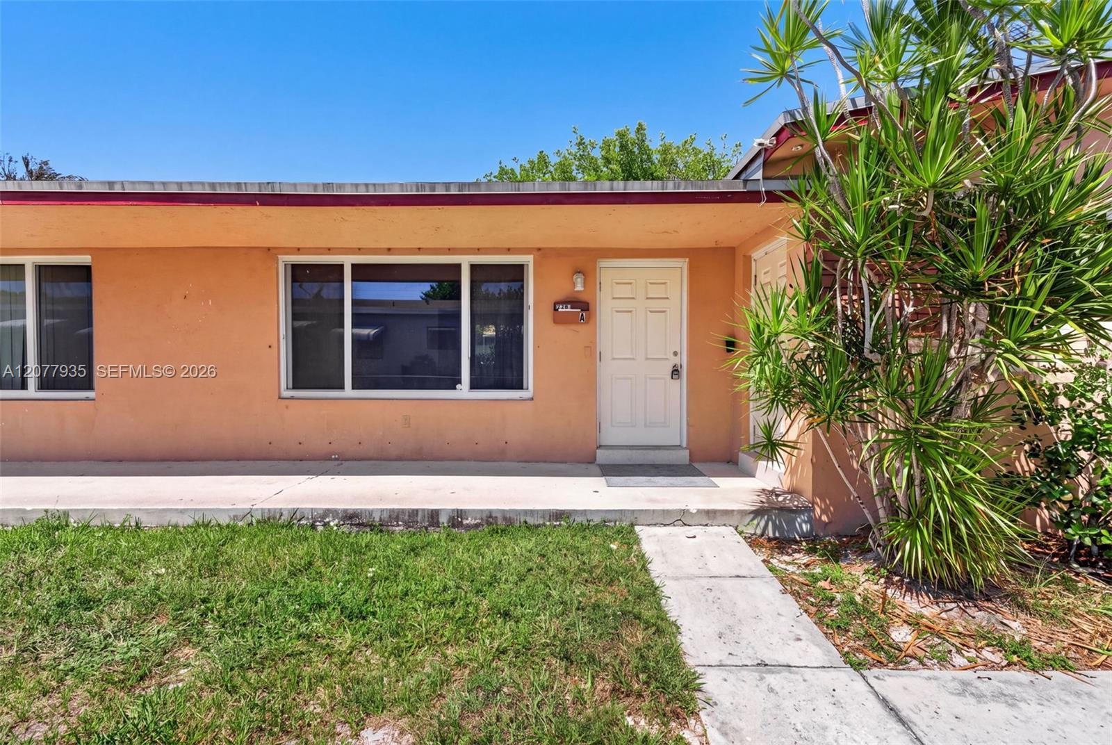 2209 Washington St # 2, Hollywood FL 33020 photo 3