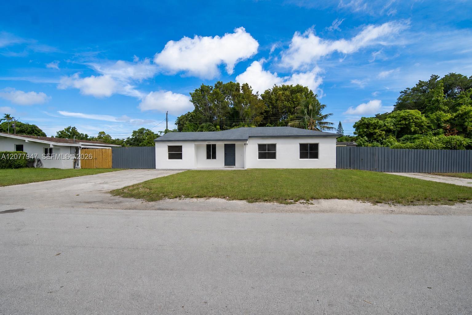 3345 SW 73rd Ave Rd, Miami FL 33155