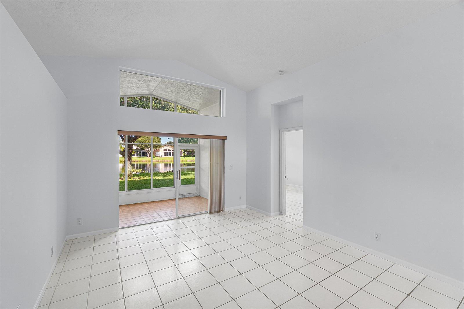 5737 Royal Club Drive, Boynton Beach FL 33437 photo 5
