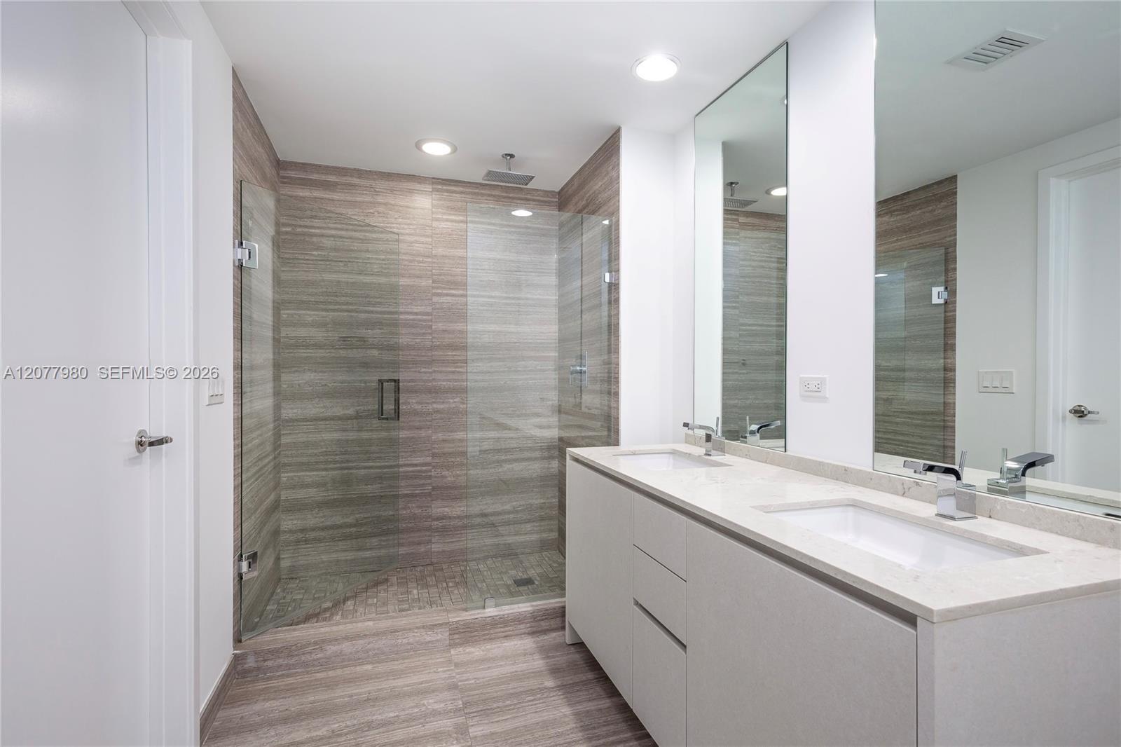 1010 Brickell Ave # 1402, Miami FL 33131 photo 3