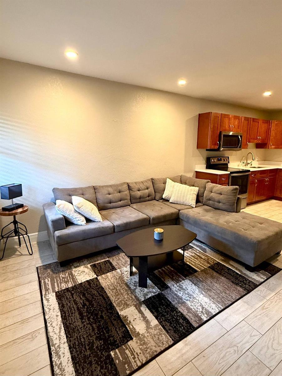 1529 NW 4TH Avenue # 2, Fort Lauderdale FL 33311 photo 2