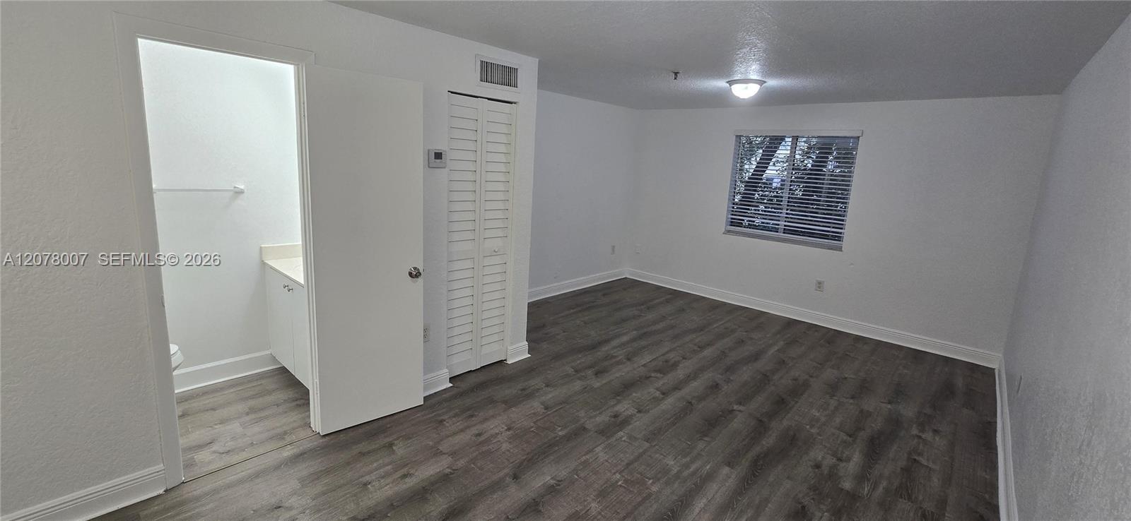 8027 NW 8th St # 13, Miami FL 33126 photo 5