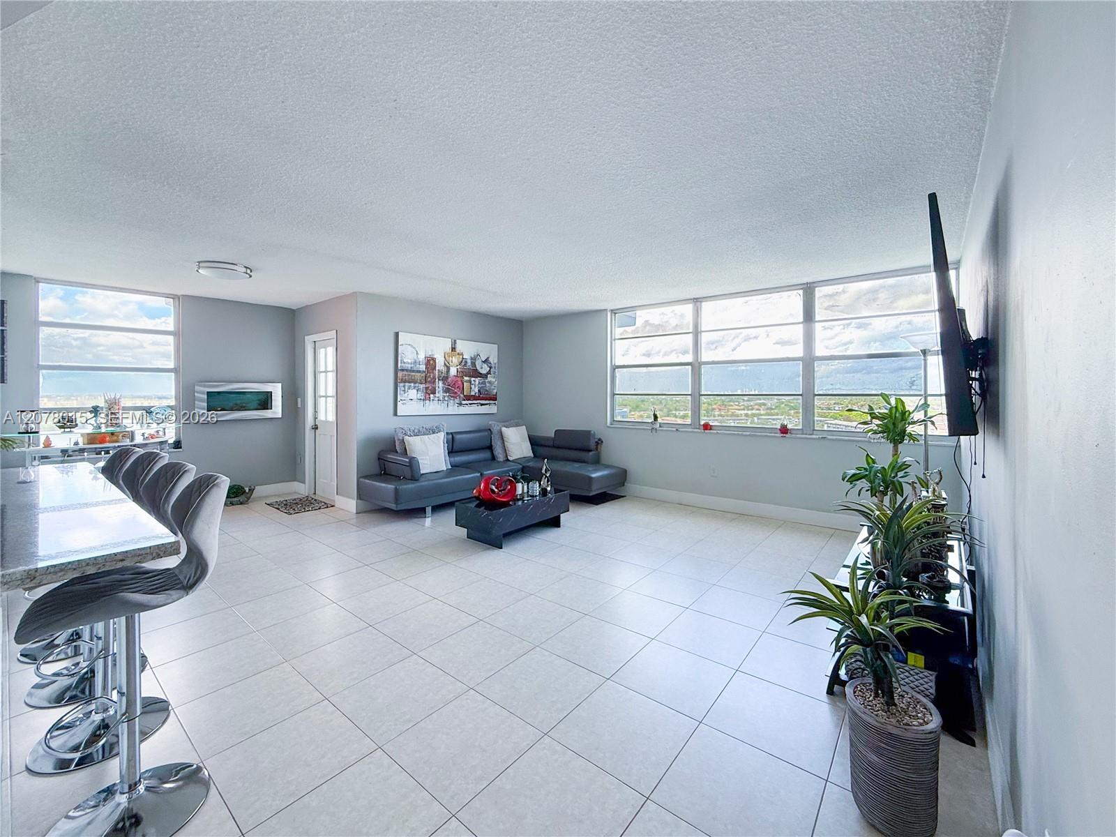 1301 NE Miami Gardens Dr # 1406W, Miami FL 33179 photo 5