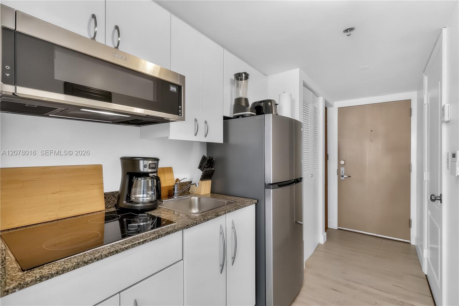1200 Brickell Bay Dr # 2510, Miami FL 33131 photo 5