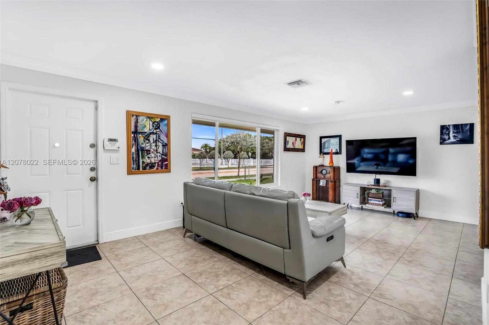 3551 SW 97th Ave, Miami FL 33165 photo 4