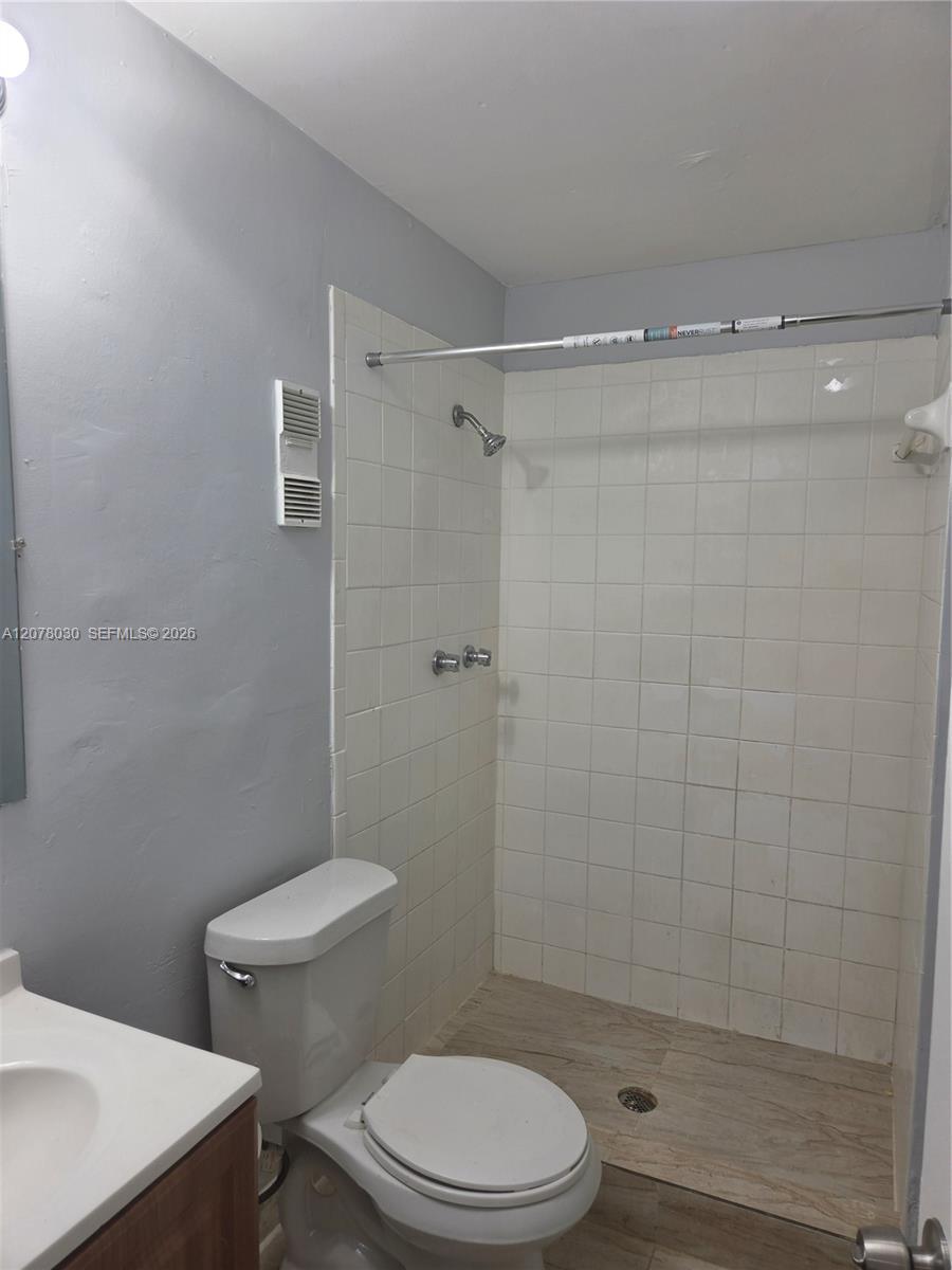 20520 NW 15th Ave # 230, Miami Gardens FL 33169 photo 4