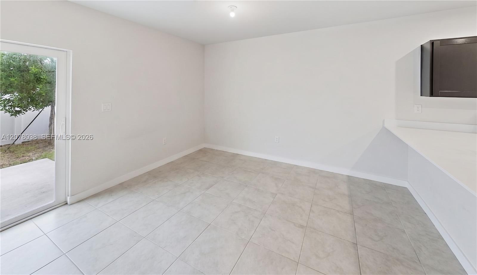 389 NW 10th Ct, Florida City FL 33034 photo 4