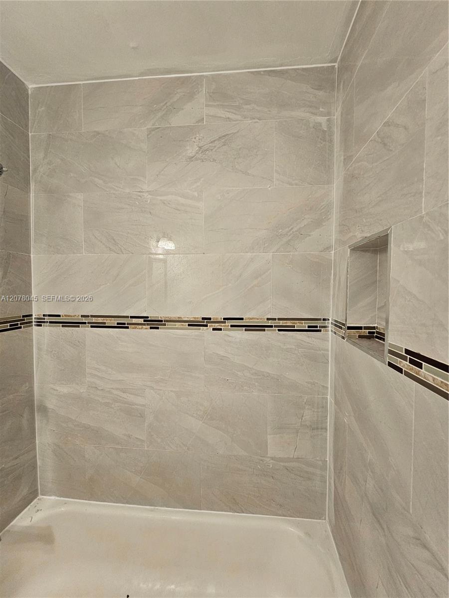 6580 W 27th Ct # 24, Hialeah FL 33016 photo 4