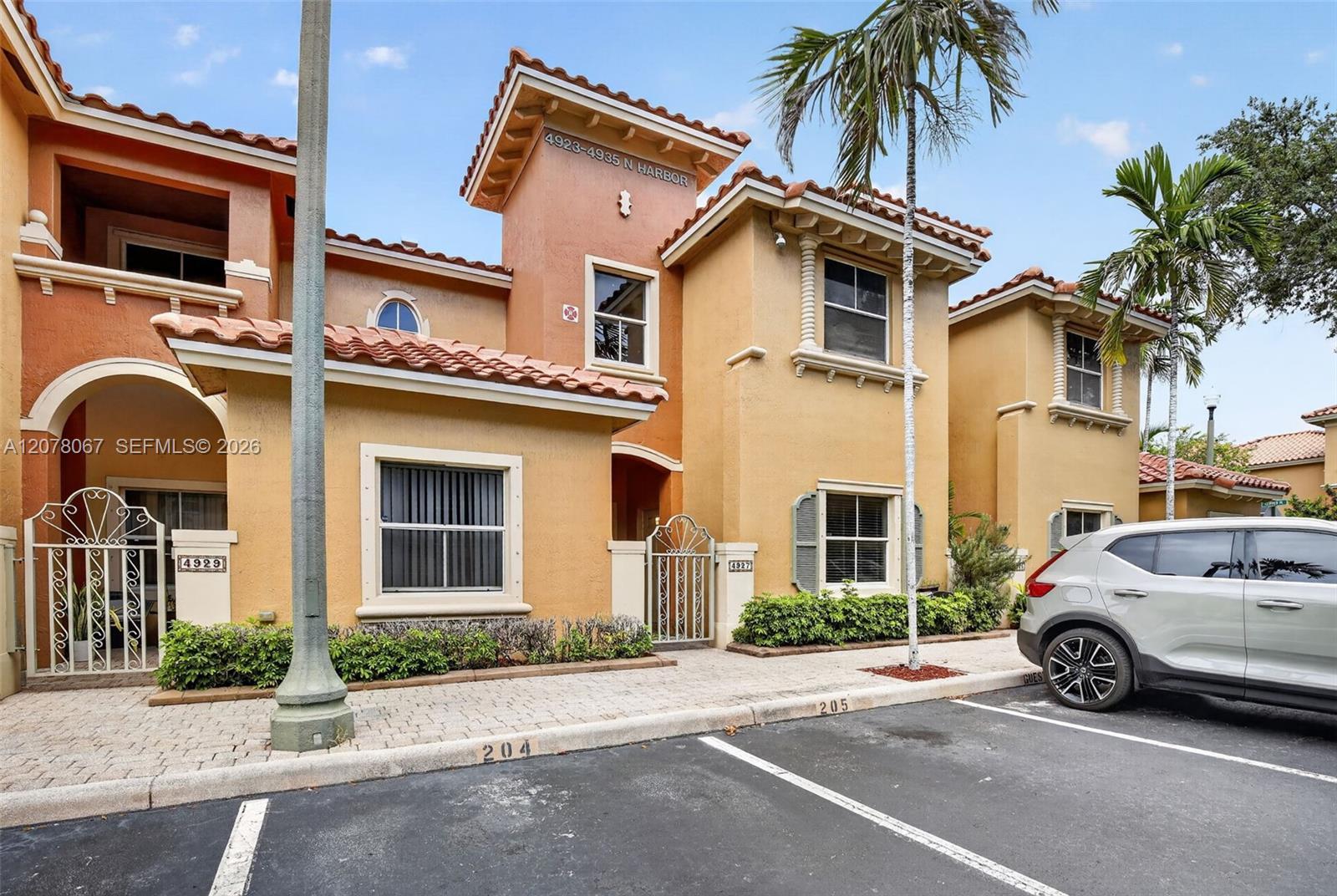 4927 N Harbor Isles Dr # 205, Dania Beach FL 33312 photo 2