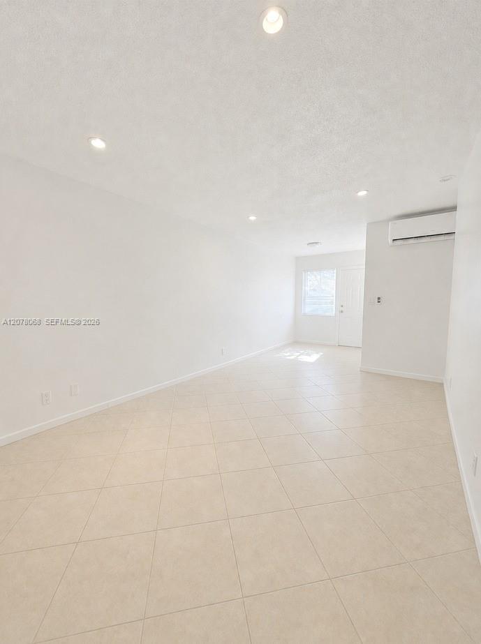 1231 NE 23rd Ave # 3, Pompano Beach FL 33062 photo 2