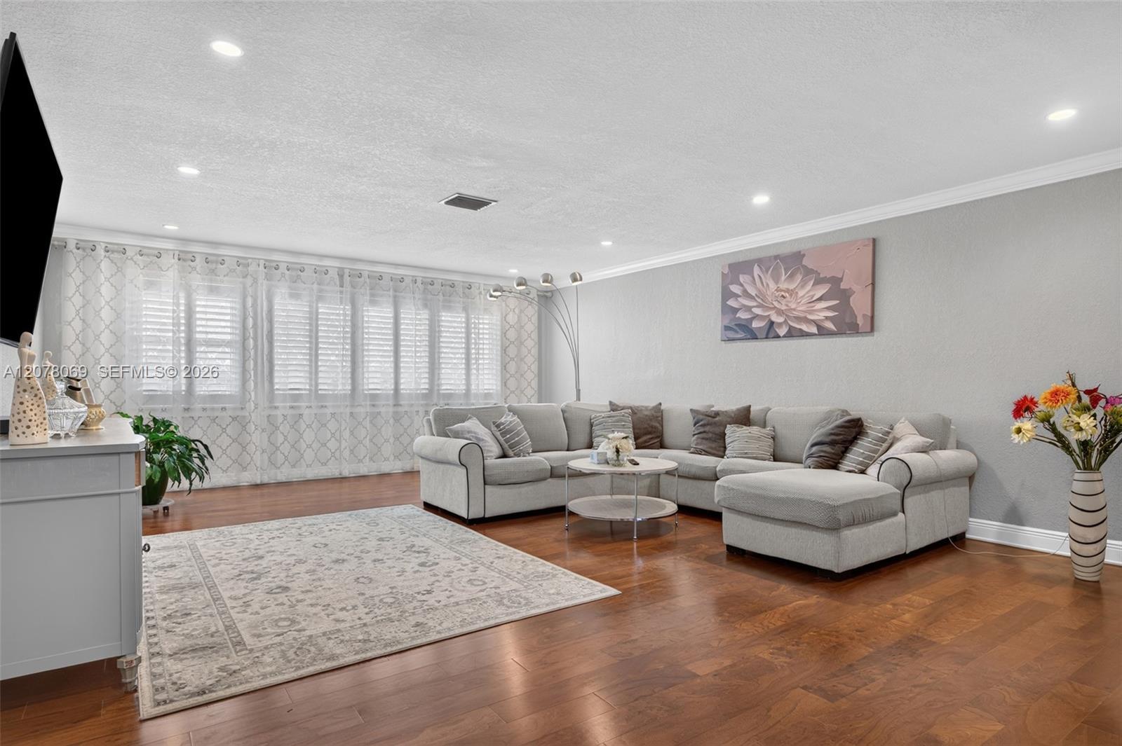 329 SE 3rd St # 501T, Hallandale Beach FL 33009 photo 3