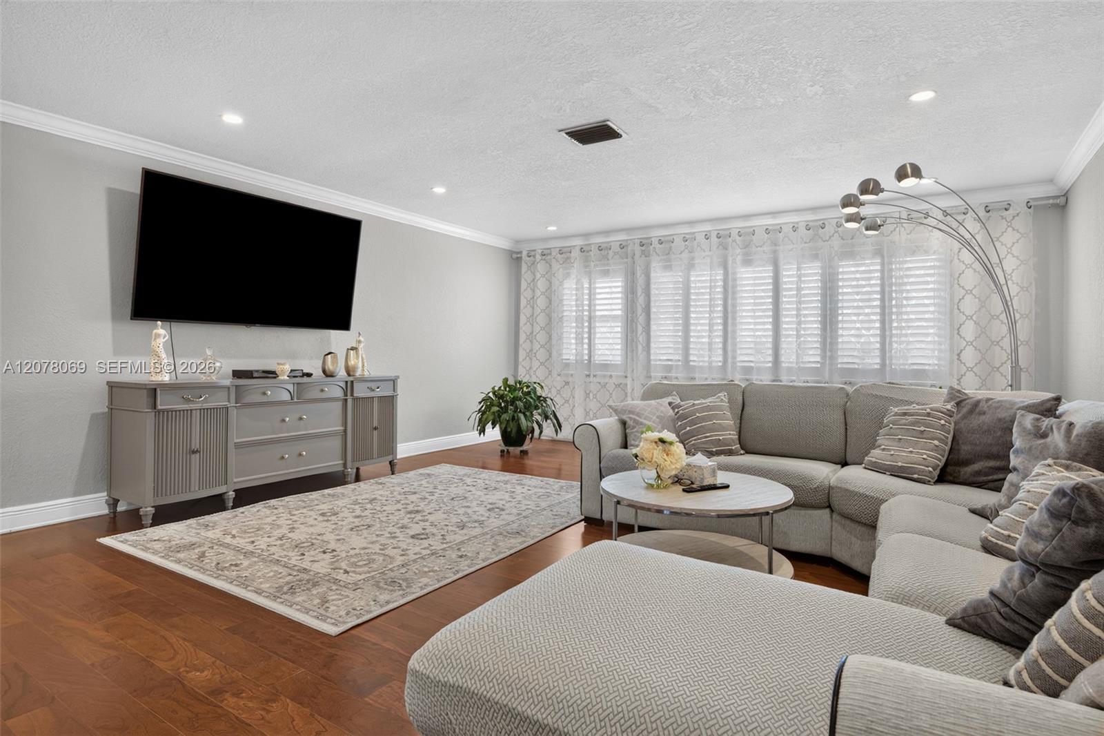 329 SE 3rd St # 501T, Hallandale Beach FL 33009 photo 4