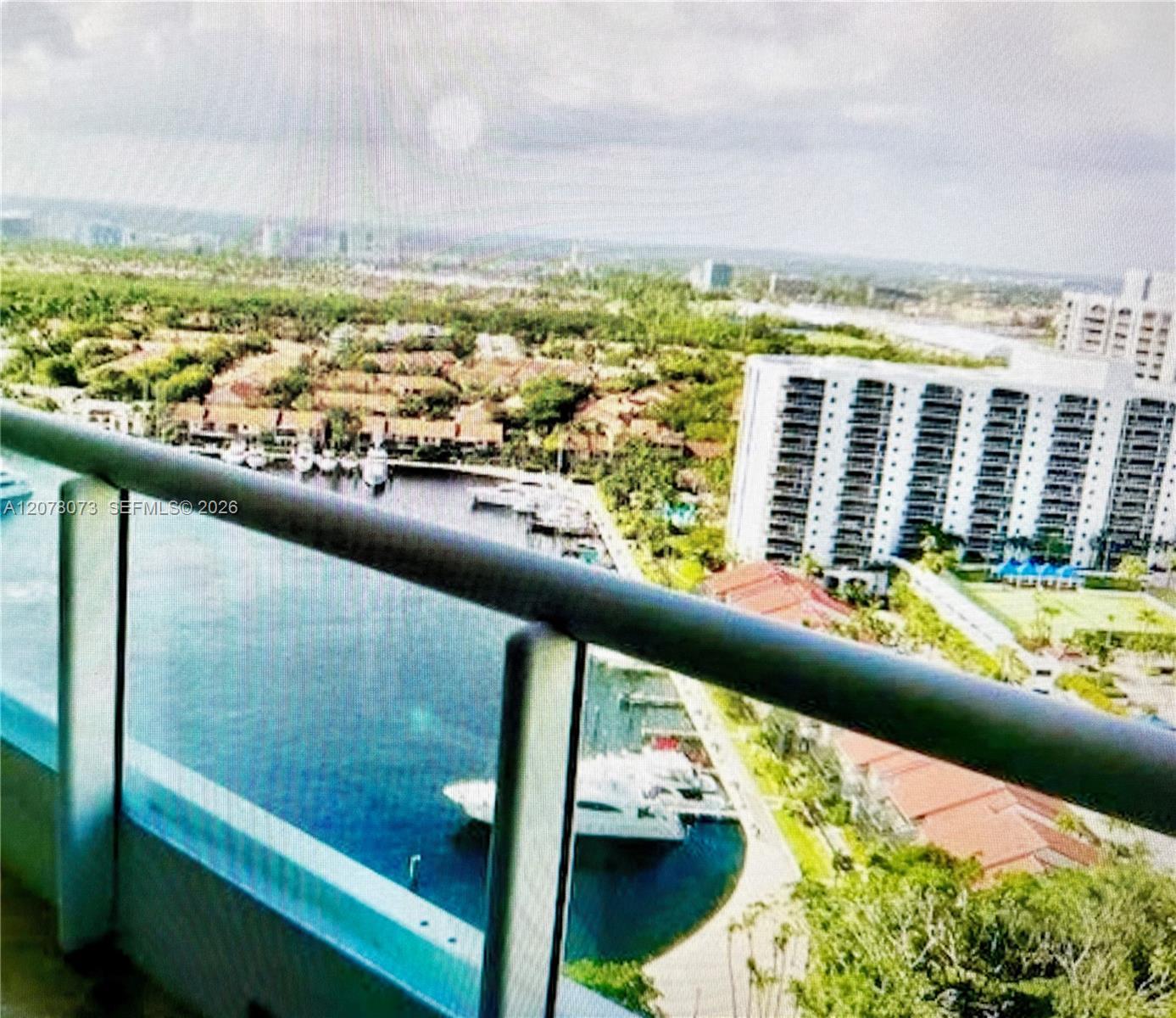 21055 Yacht Club Dr # 2404, Aventura FL 33180