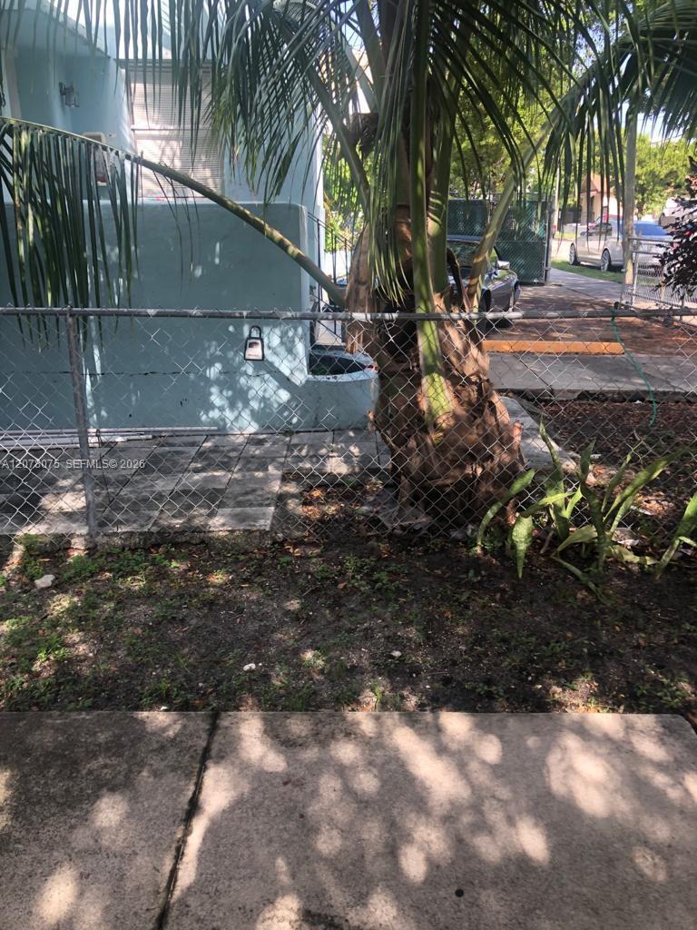 1453 SW 3rd St # 302, Miami FL 33135 photo 2