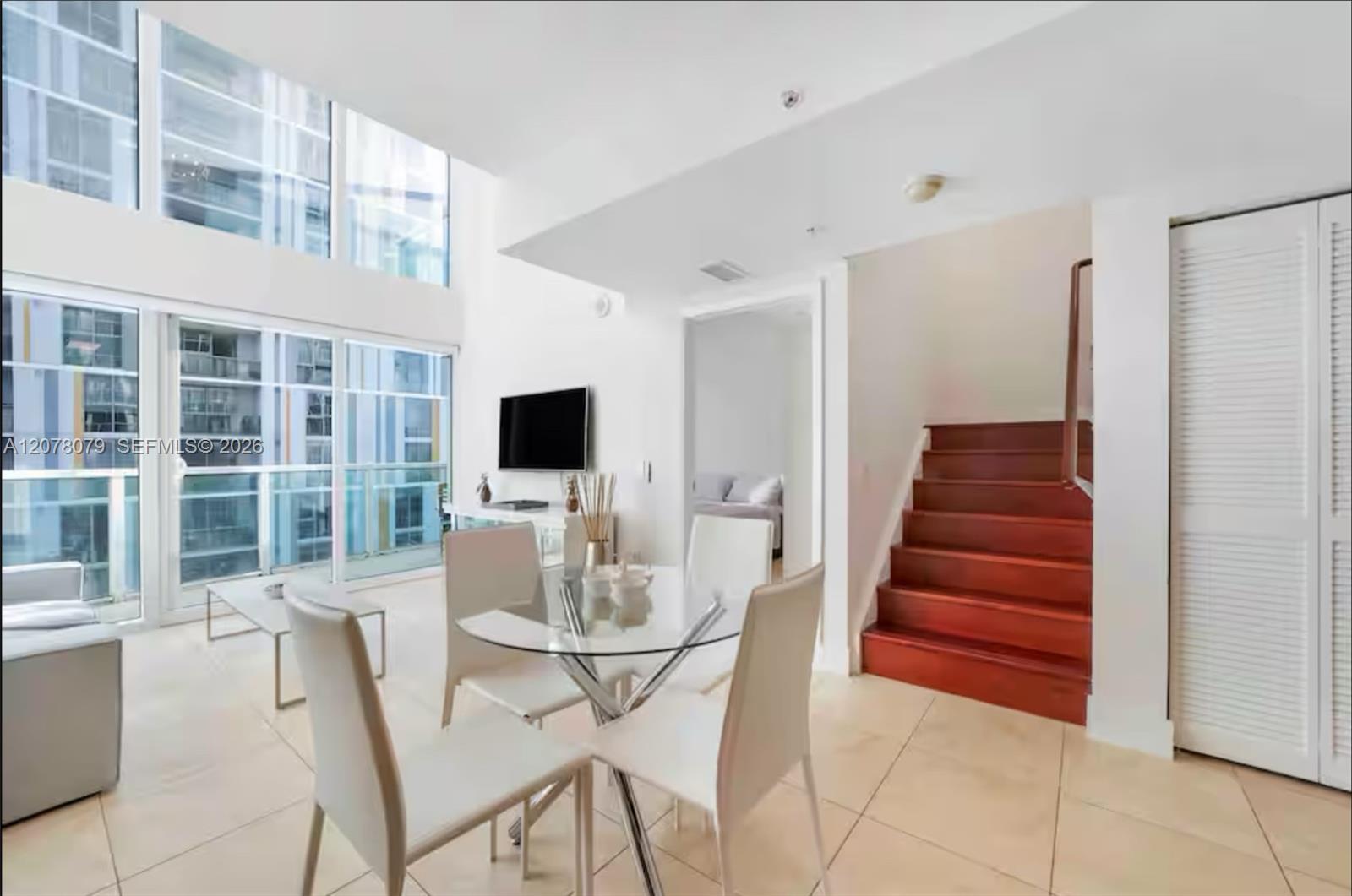 41 SE 5th St # 408, Miami FL 33131 photo 3