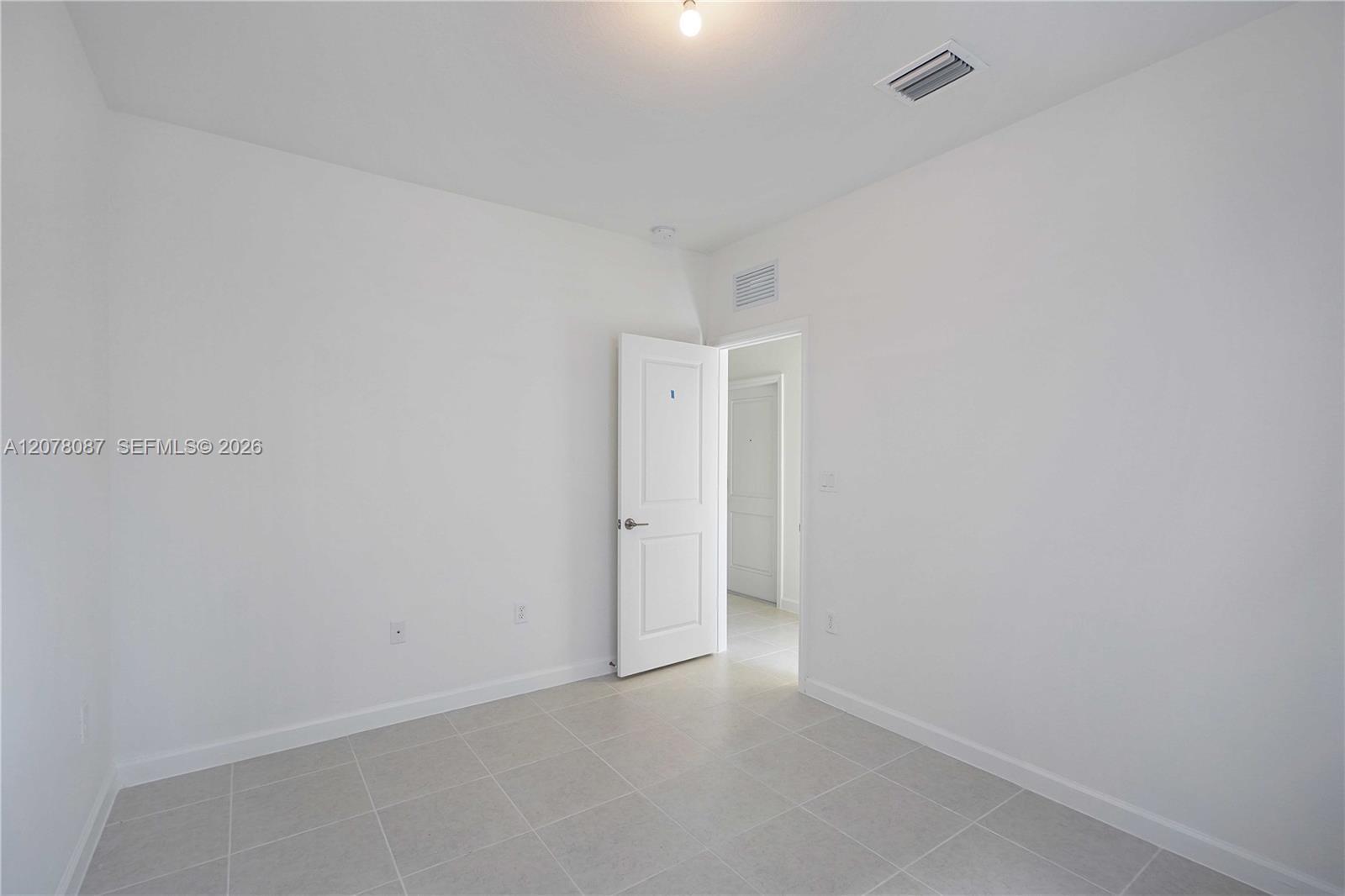 18672 SW 136TH CT, Kendall FL 33177 photo 5