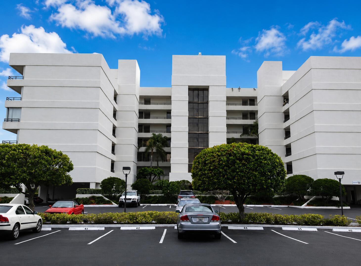 3555 S OCEAN Boulevard # 411, South Palm Beach FL 33480