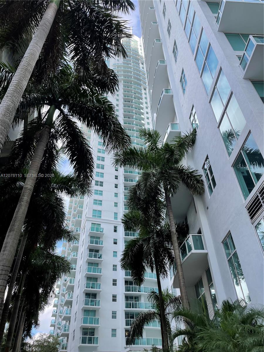 31 SE 5th St # 2805, Miami FL 33131 photo 3