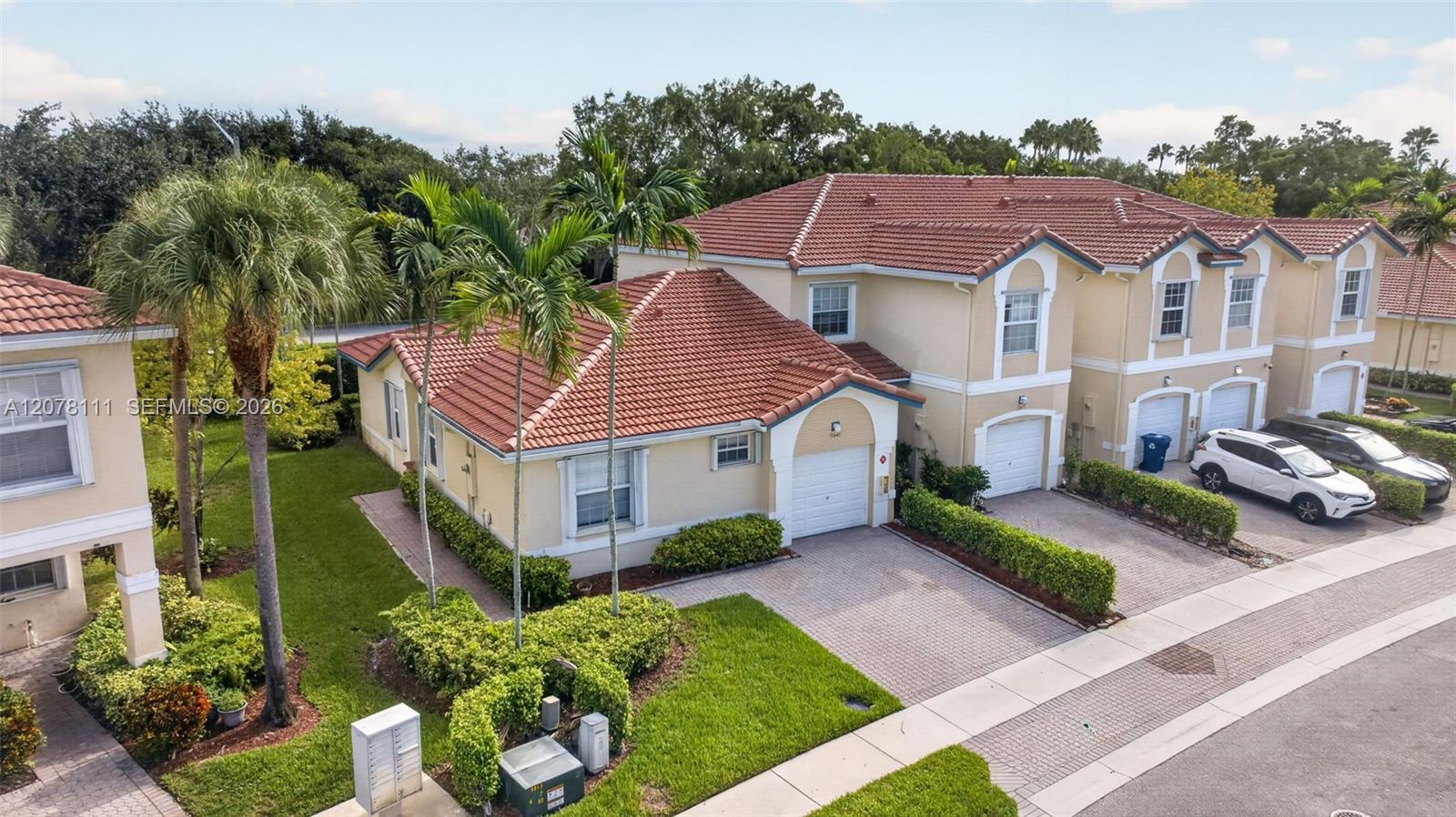 11641 NW 47th Dr, Coral Springs FL 33076 photo 2