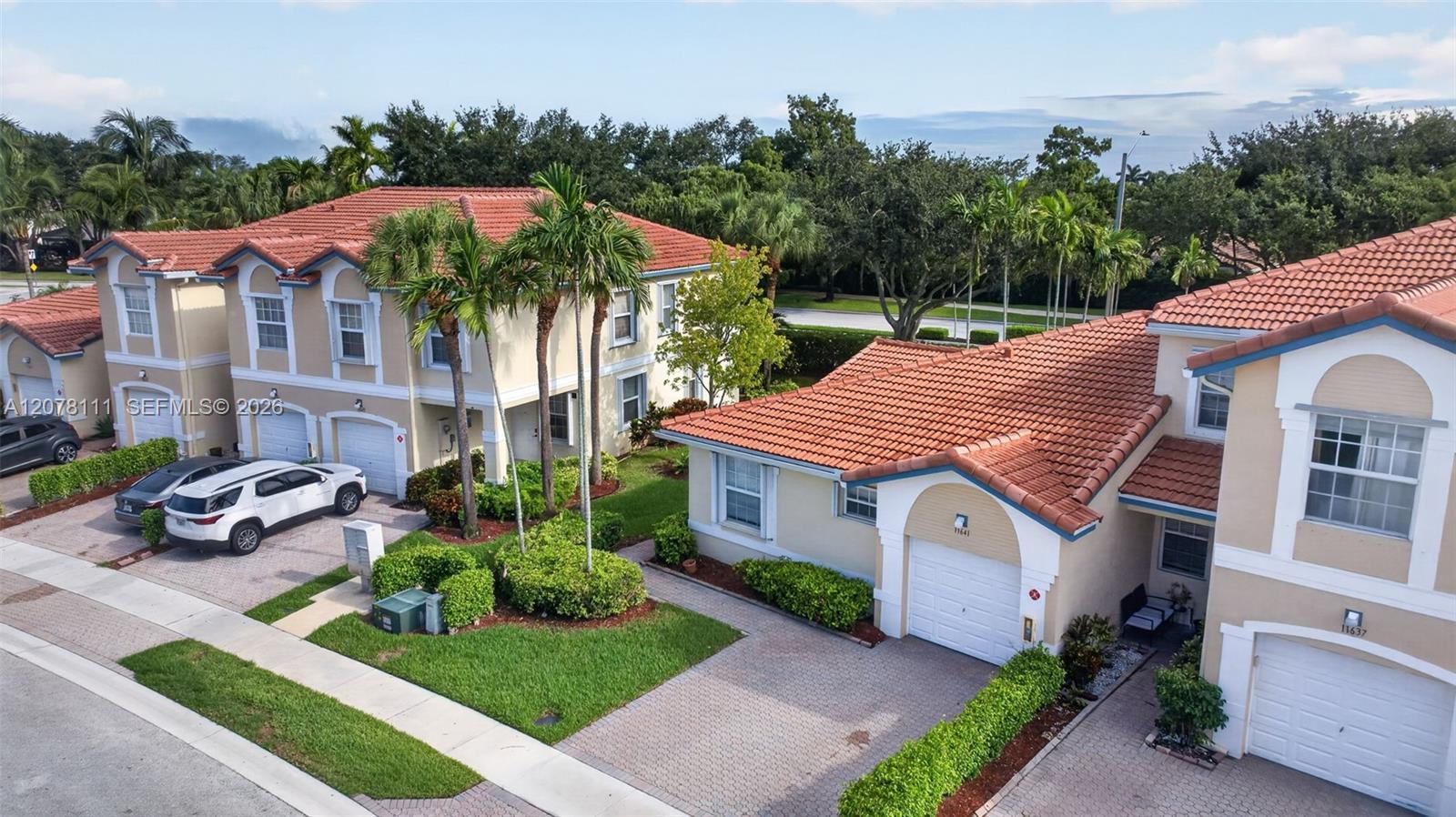 11641 NW 47th Dr, Coral Springs FL 33076 photo 4