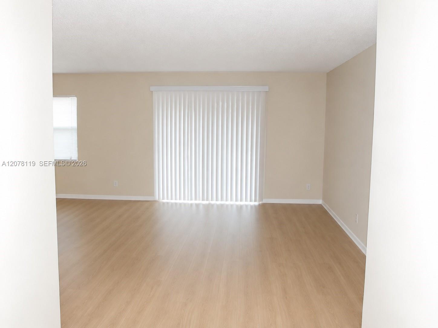 17911 NW 68th Ave # O202, Hialeah FL 33015 photo 2