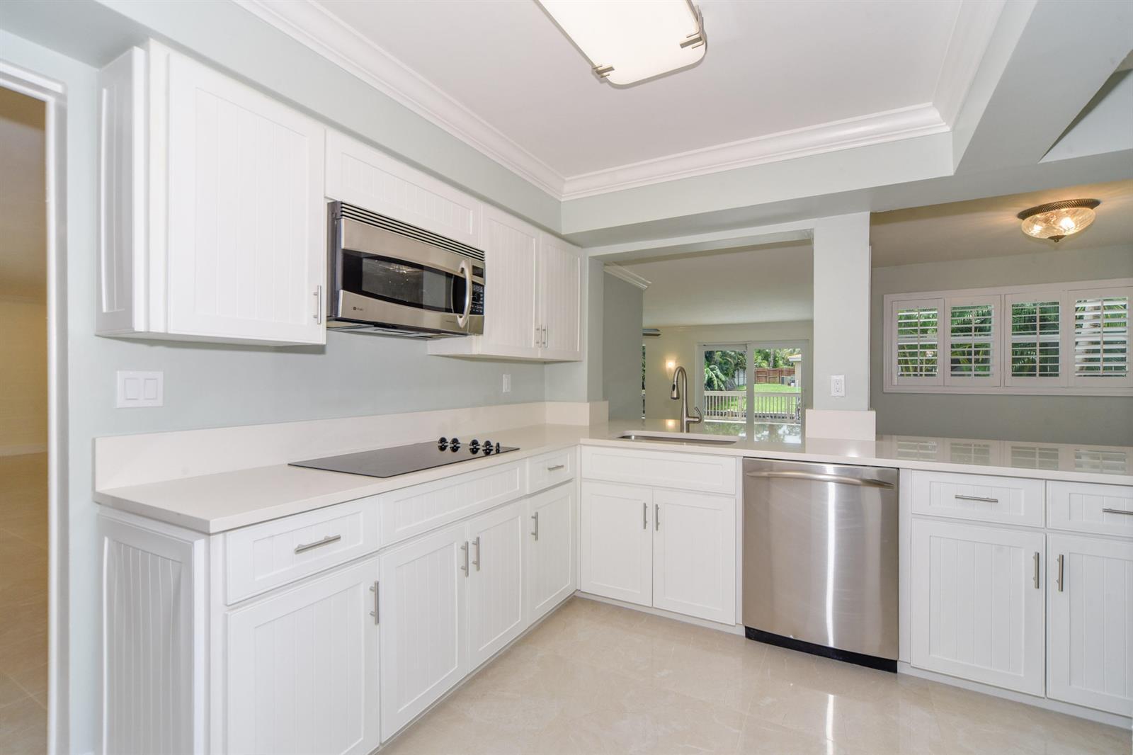 709 W Royal Palm Road, Boca Raton FL 33486 photo 3