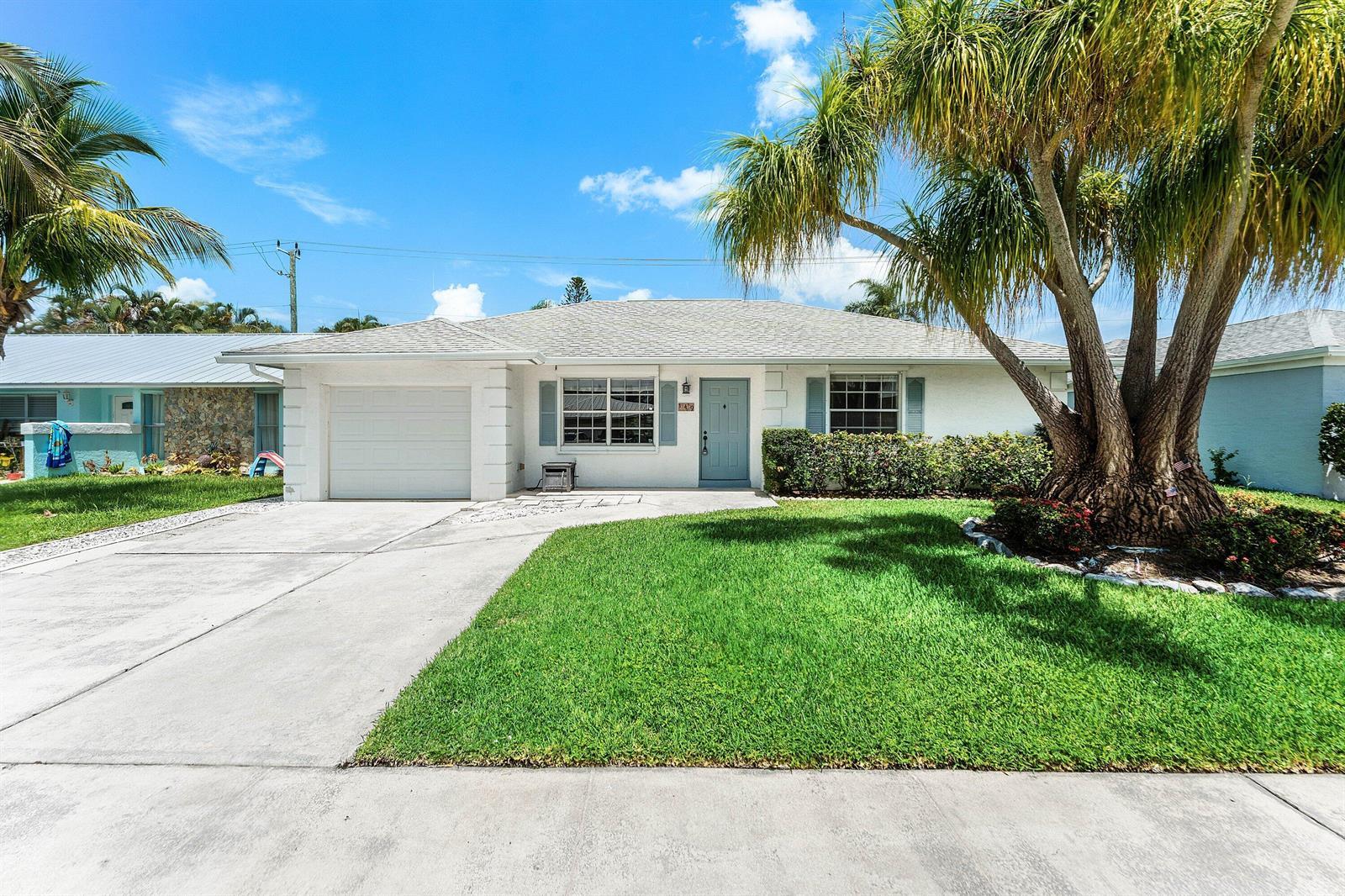 149 Arrowhead Circle, Jupiter FL 33458
