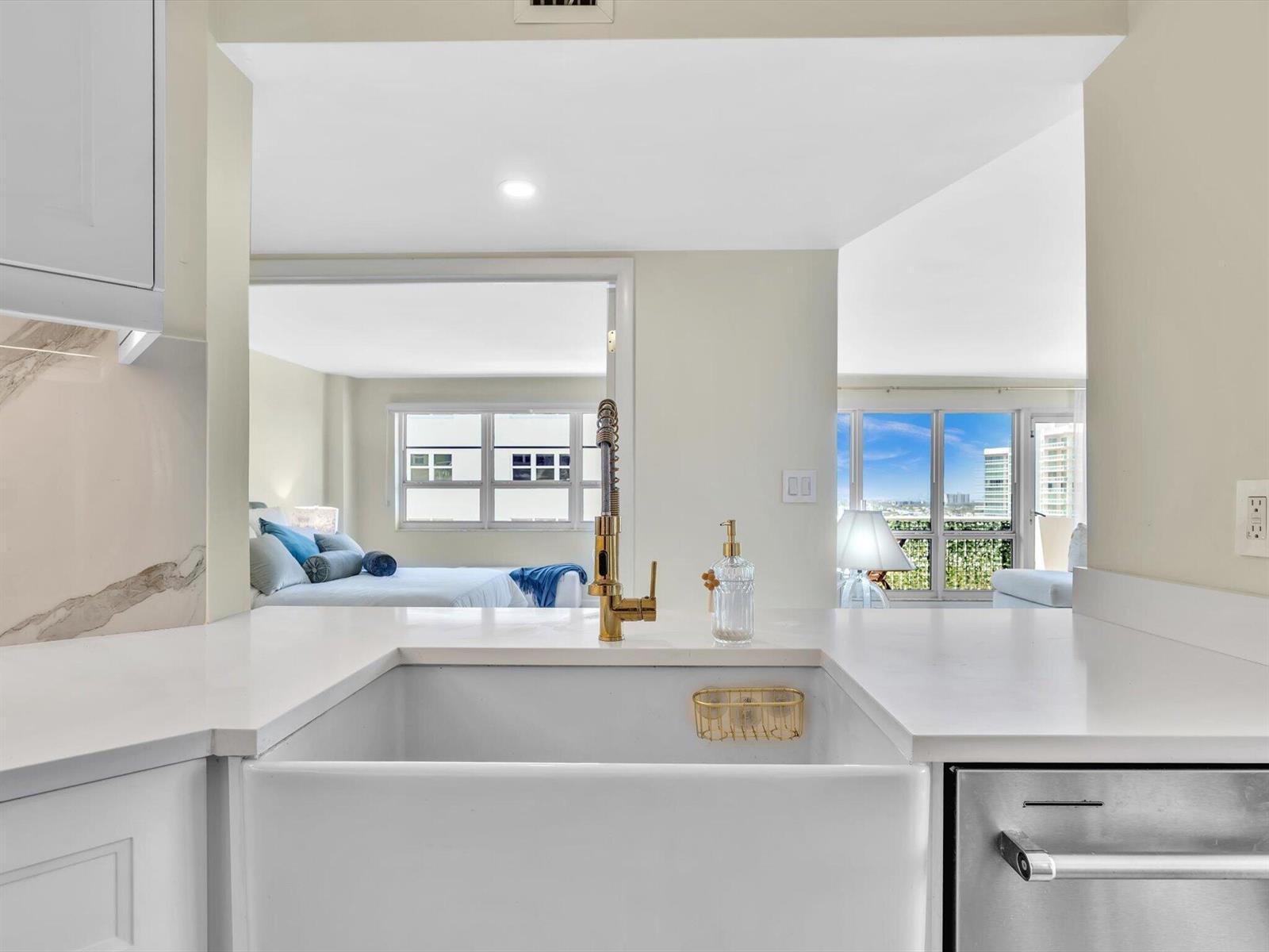 133 N Pompano Beach Boulevard # 1501, Pompano Beach FL 33062 photo 4