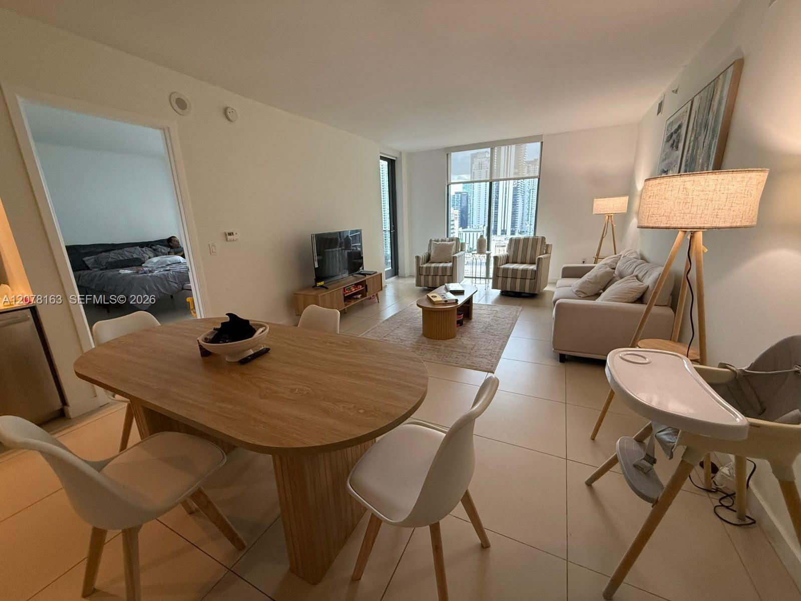 31 SE 6th St # 2407, Miami FL 33131 photo 3