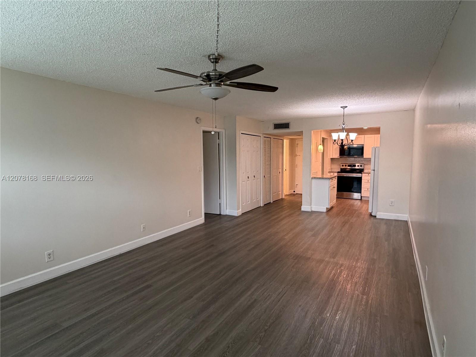 301 Racquet Club Rd # 210, Weston FL 33326