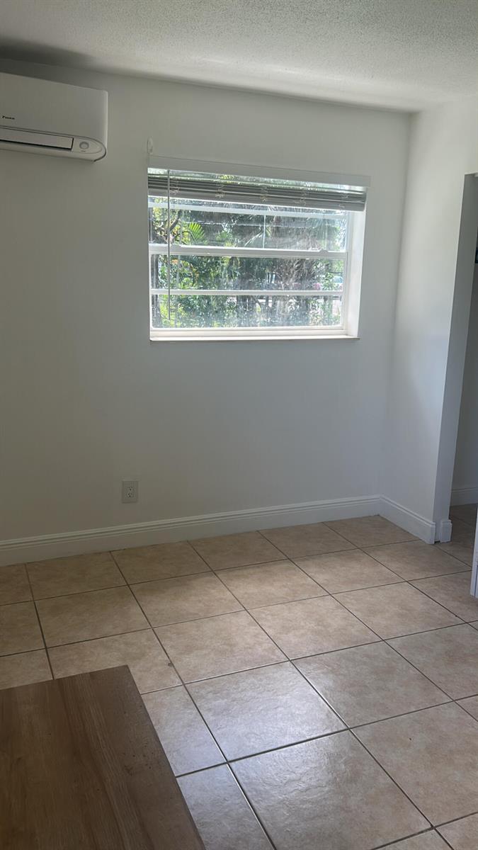 810 NW 40TH # 3, Oakland Park FL 33309 photo 4