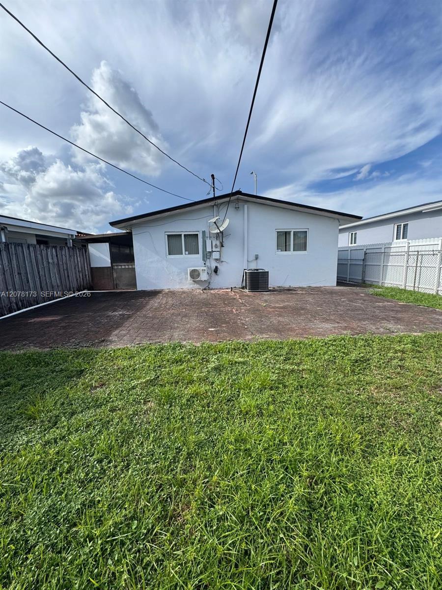 550 E 29th St, Hialeah FL 33013