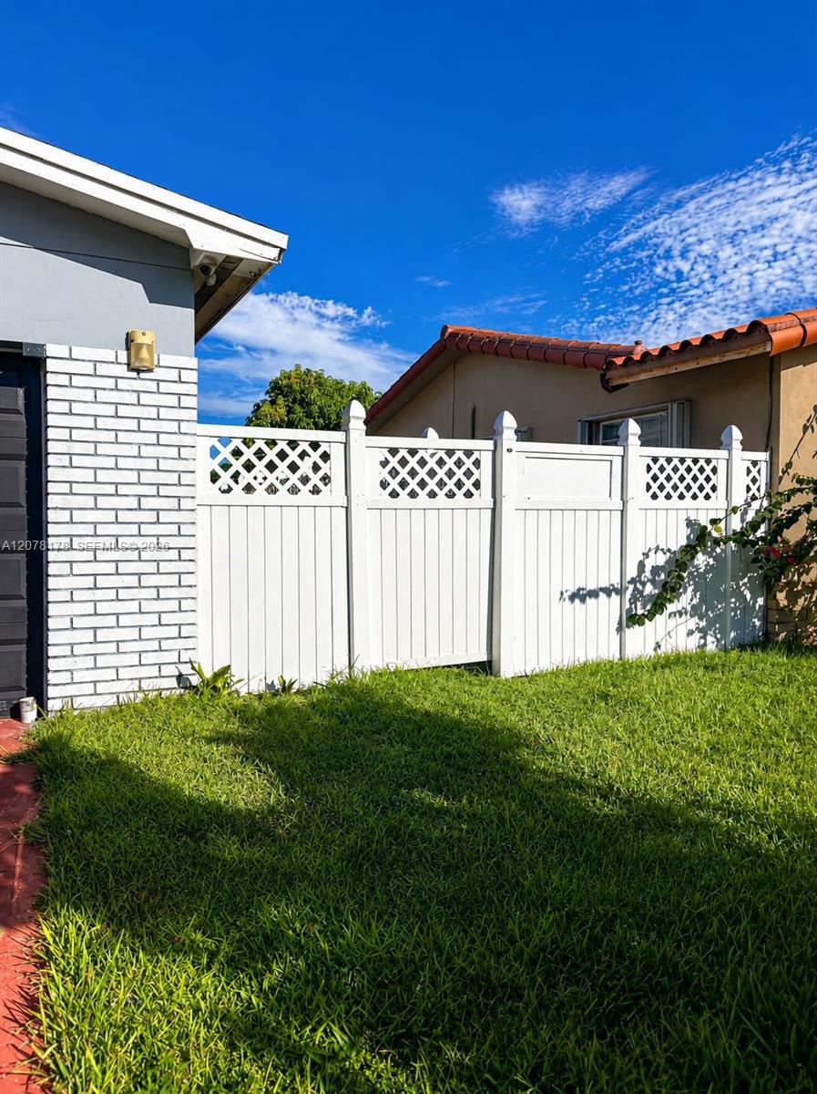 1740 NW 113th Ave # 1, Pembroke Pines FL 33026 photo 2