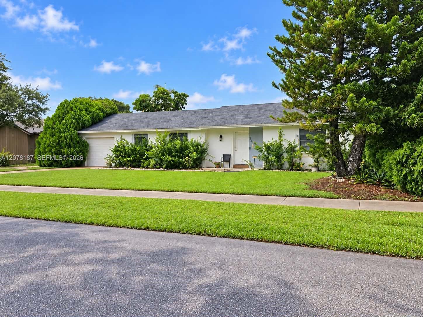 939 S Bluebird Ln, Homestead FL 33035 photo 5