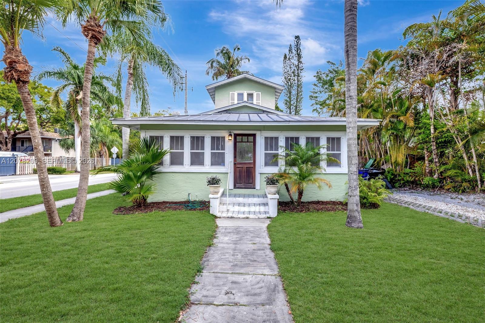 1031 SW 4th St, Fort Lauderdale FL 33312